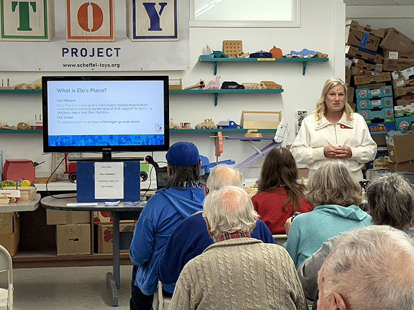 Presentation by Kelly
